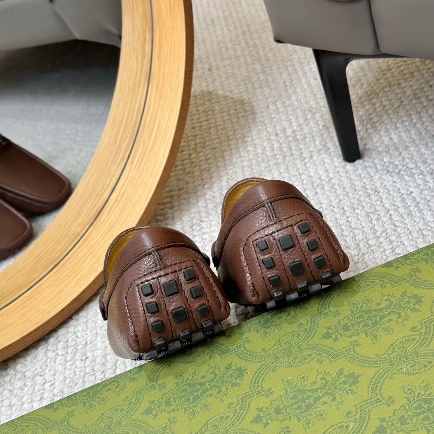 Men's shoes 💰420 (Yangli) Gucci* - the top version of Gucci classic beanie shoes! It is made of imported original cowhide and has a comfortable first layer of sheepskin lining! Original wear-resistant rubber outsole! High quality products! Size 38-46, with shoe dial, cloth bag, card
